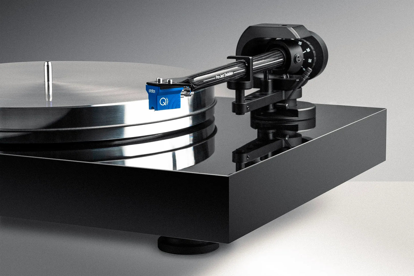 Pro-Ject Audio X8 Turntable