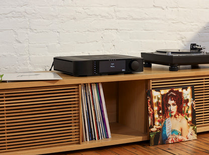 Moon 371 Network Player / Amplifier w/ Phono Stage