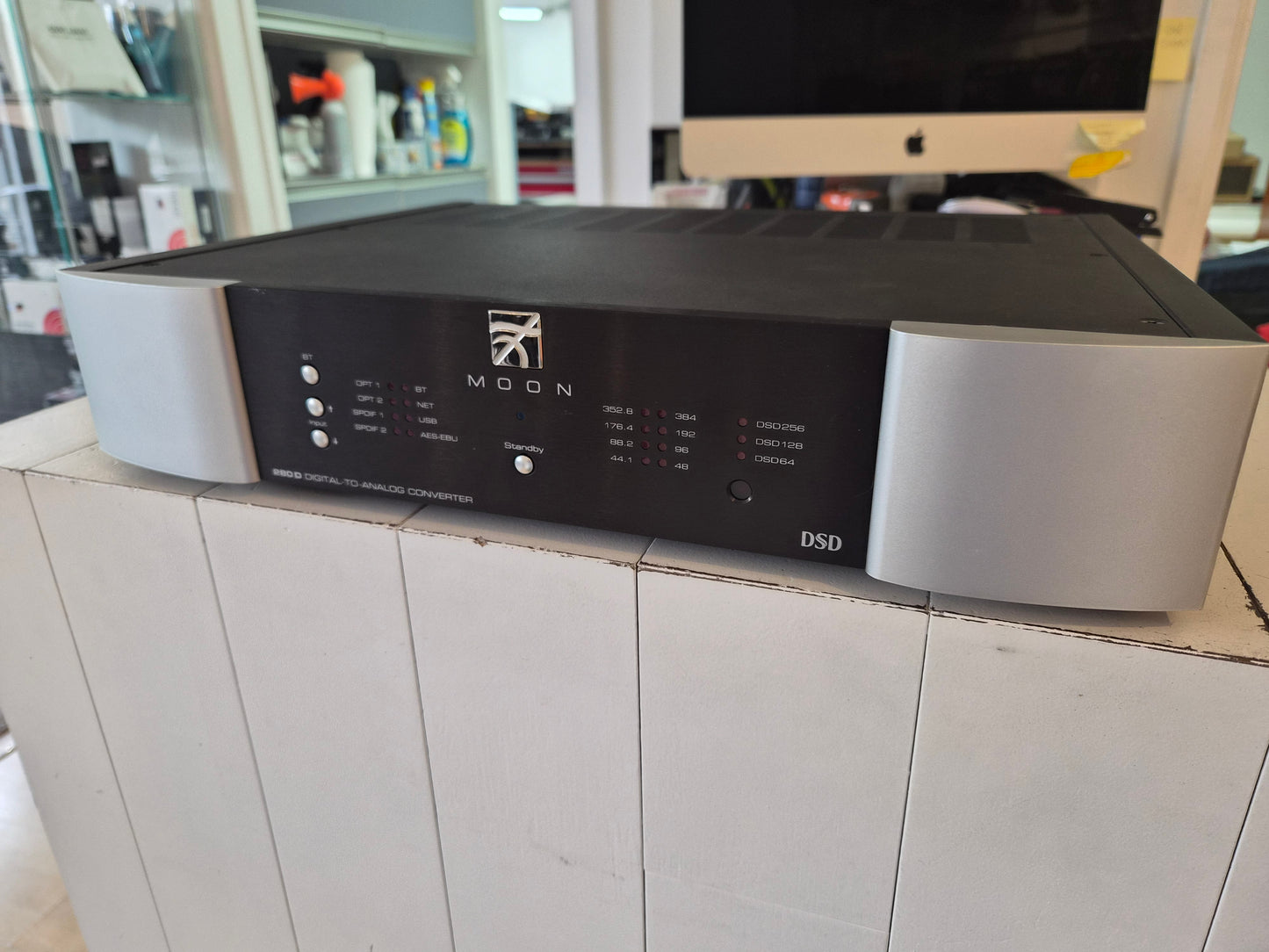 *DEMO CLEARANCE* Moon 280D DAC Please call for Special Demo Price